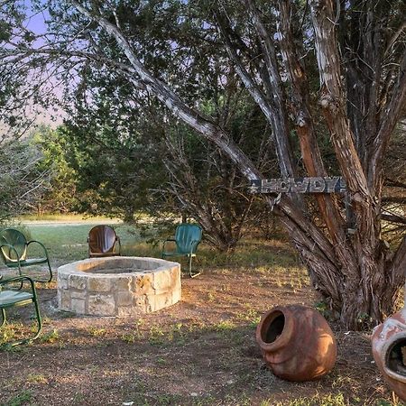 #3 Wrangler~Bandera Tin Star~Bandera, Tx.アパートメント エクステリア 写真